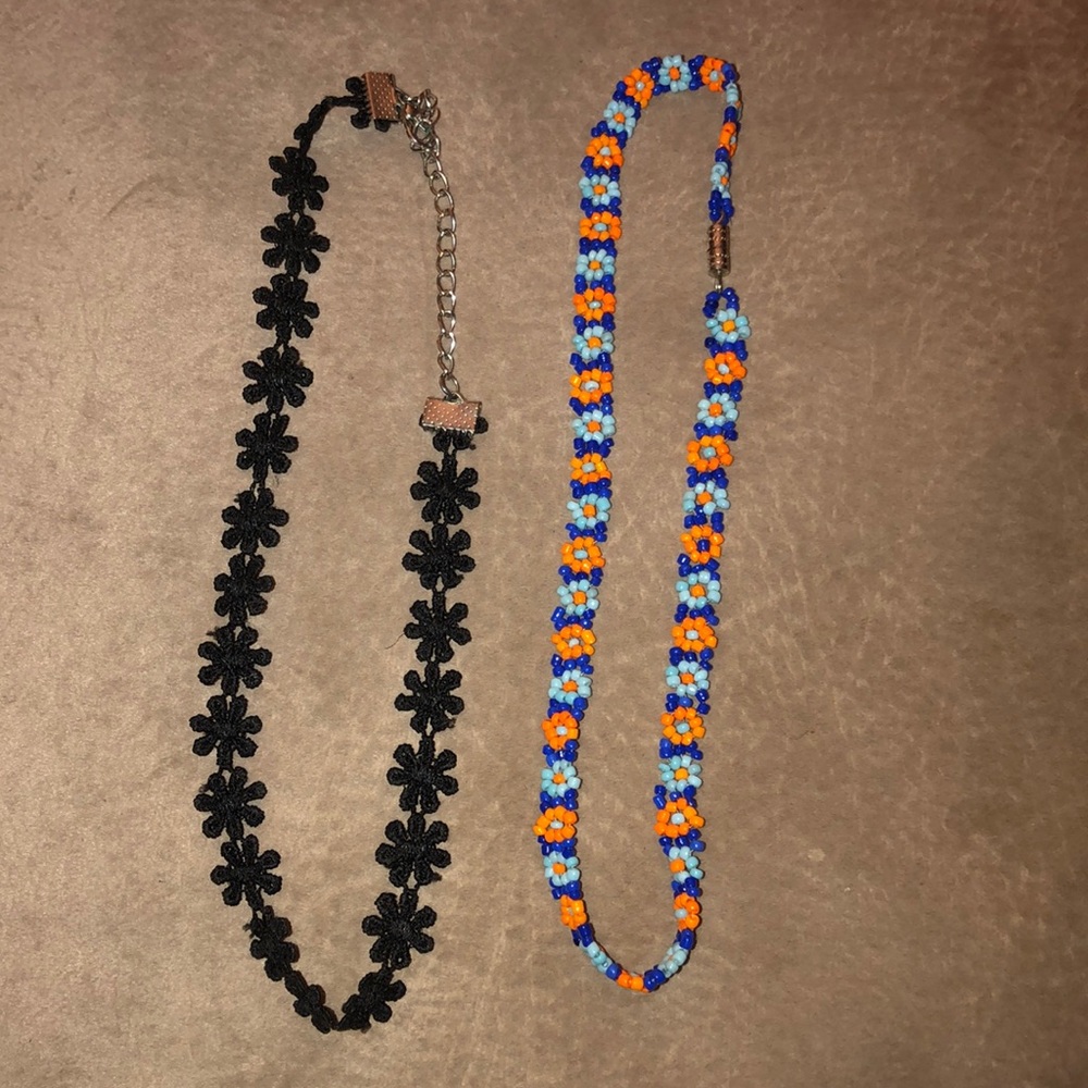 Flower chokers